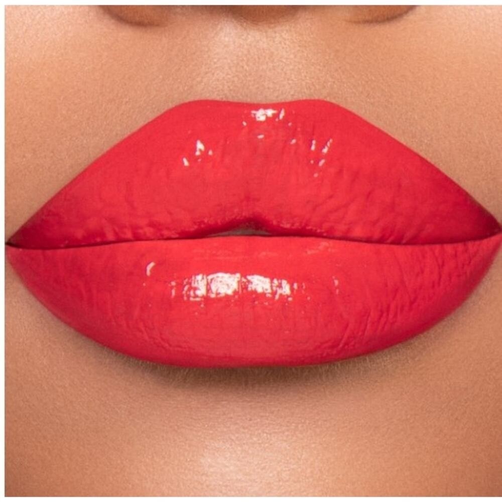 Jeffree Star Vibrant Red Lipstick